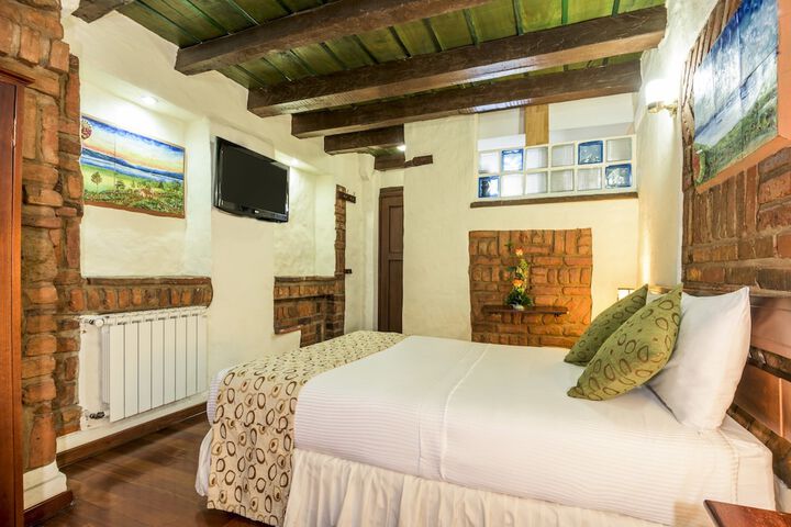 Room 4 of 58