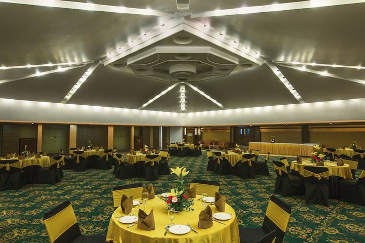 Dining Photos