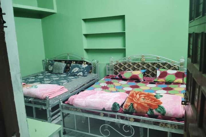 Room 13 of 29