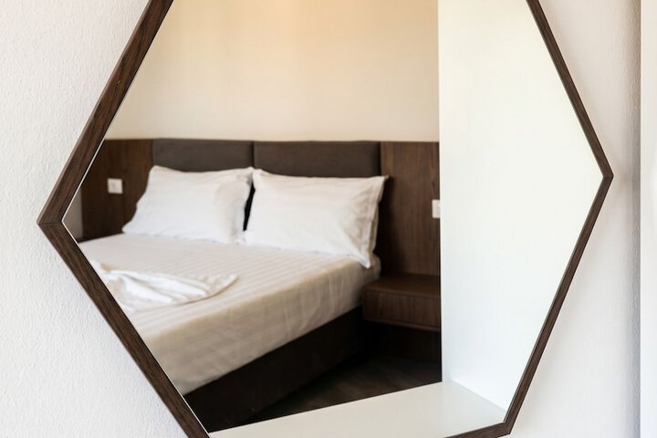 Room 16 of 57