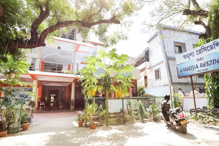 OYO 47562 Amullya Residence
