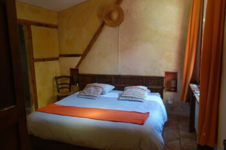 Room 18 of 21
