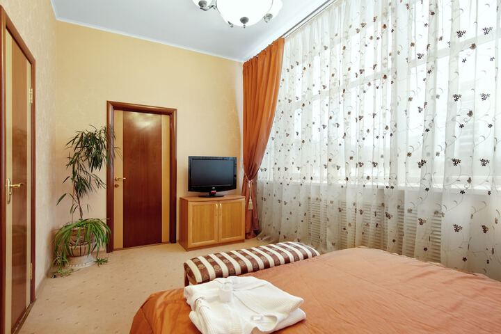 Room 6 of 78