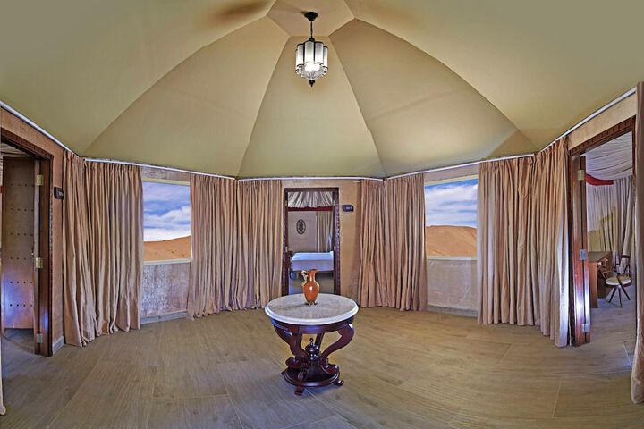Room 6 of 49