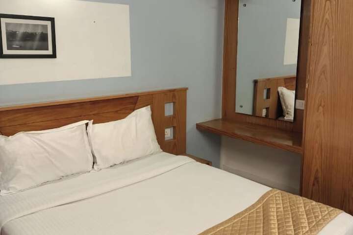 Room 14 of 54