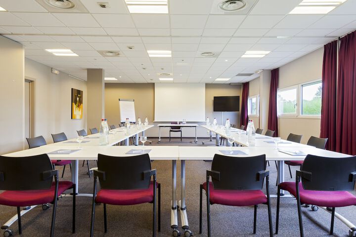 Meeting 28 of 33