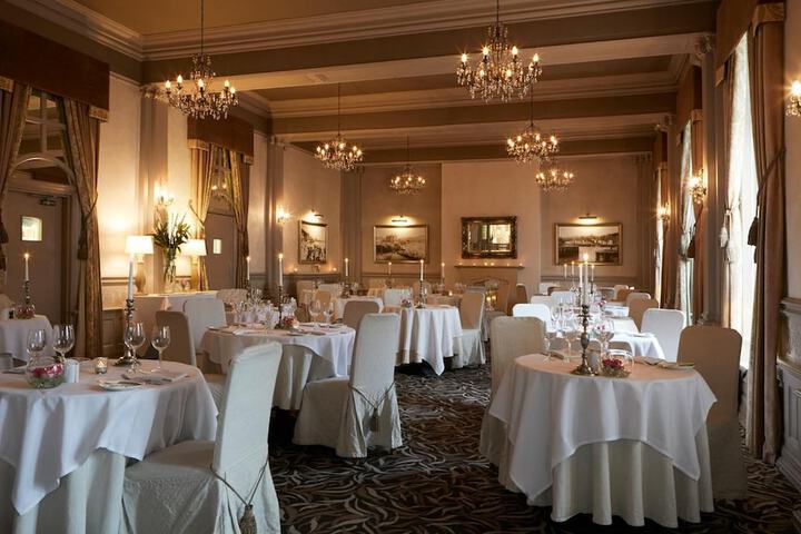 Ballroom/Hall 54 of 62