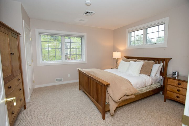 Deluxe King Bed (6 of 119)