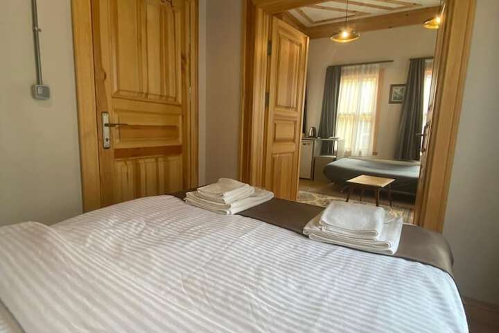 Room 38 of 48