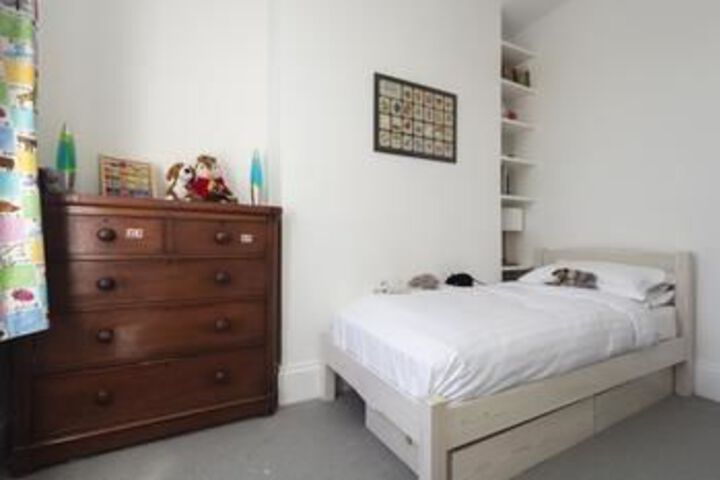 Room 47 of 166