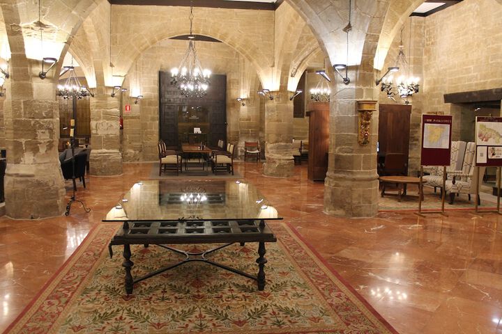 Guest Lobby
