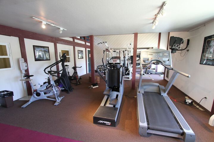 Hotel Gym Photos