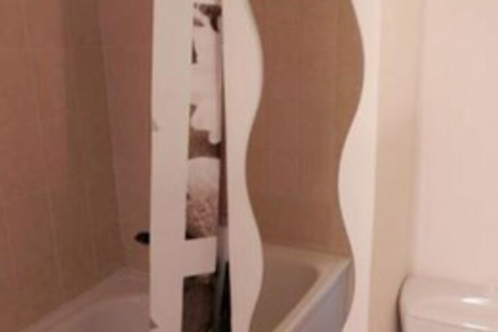 Room 4 of 17