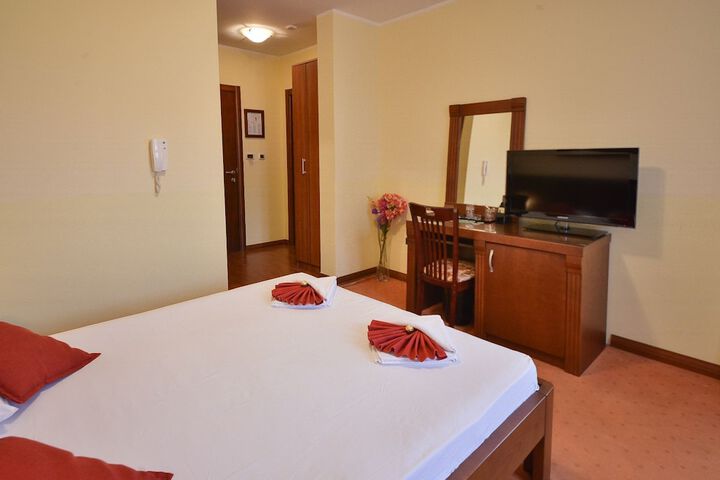 Room 15 of 45