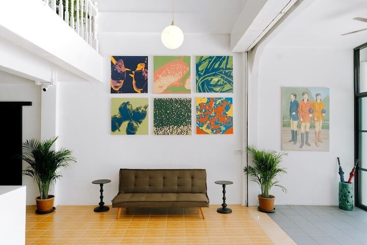Room 10 of 20