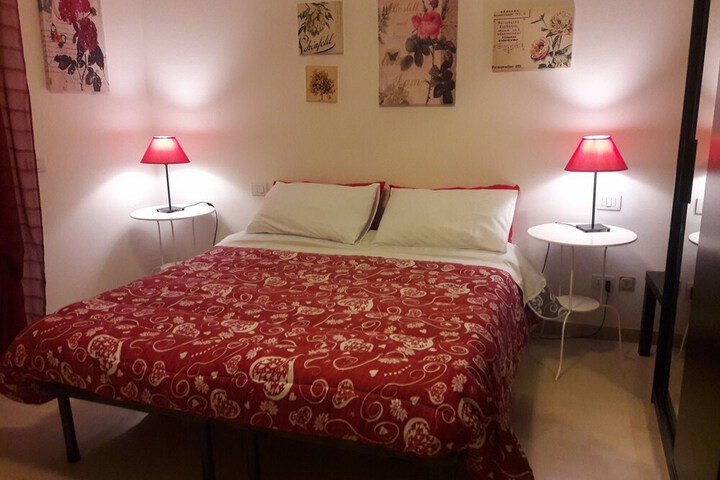 Room 4 of 63