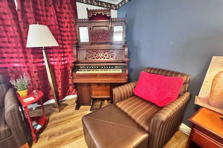 Room 50 of 91