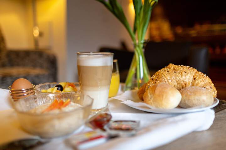 Breakfast/Coffee Service 63 of 67