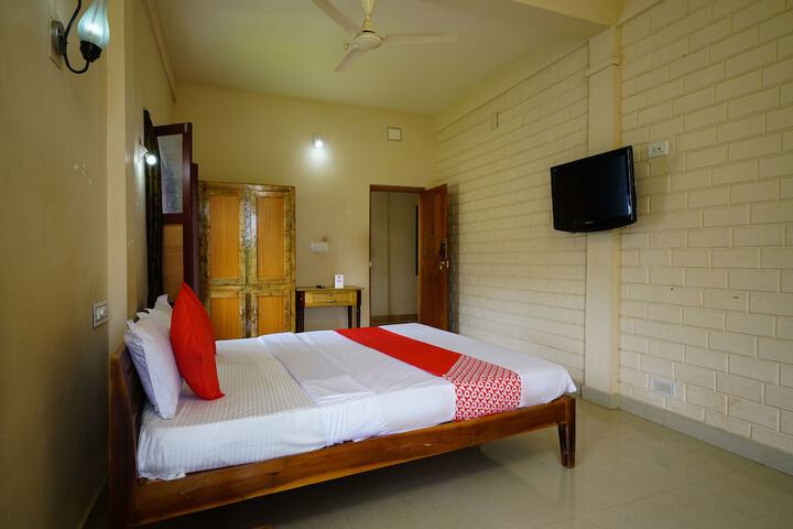 Room 12 of 23