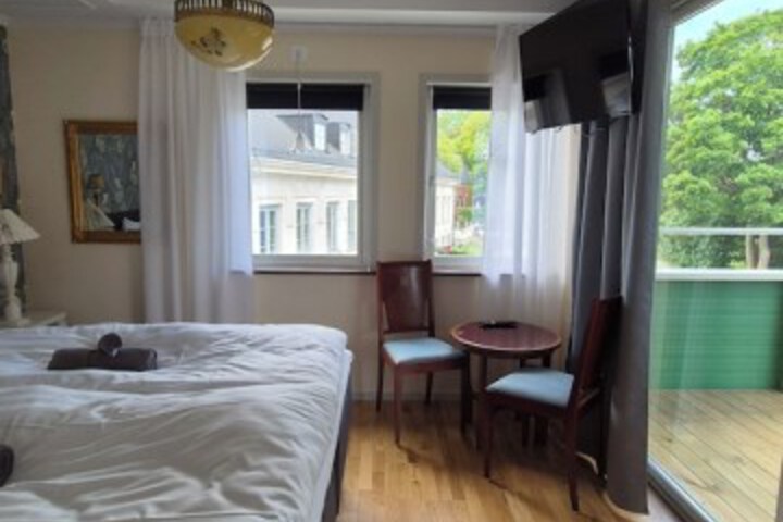 Room 67 of 138