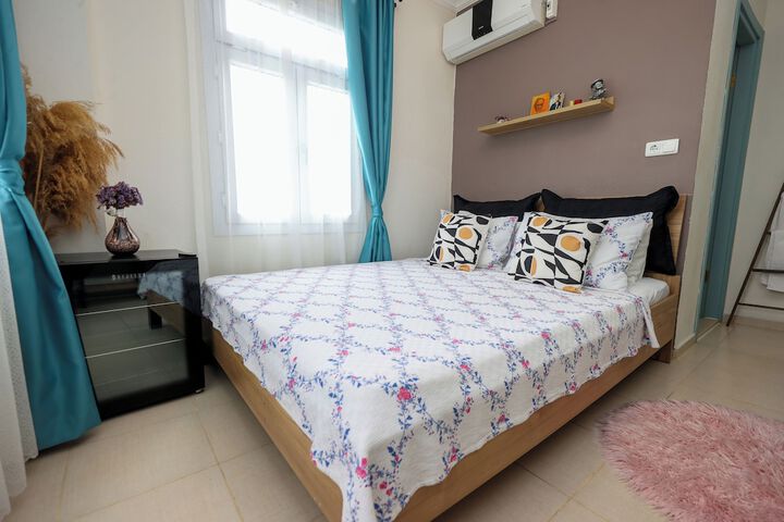 Room 5 of 67