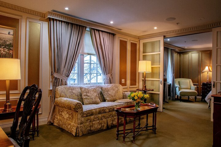 Room 21 of 61
