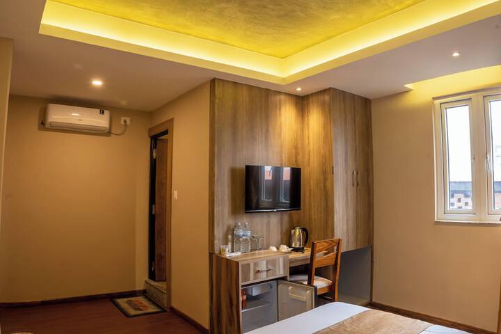 Room 10 of 60