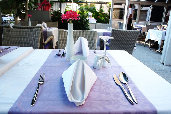 Dining 175 of 196