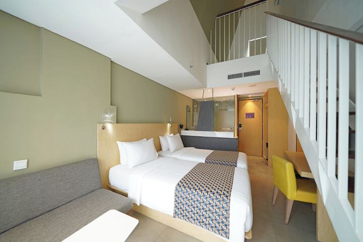 Room 35 of 64