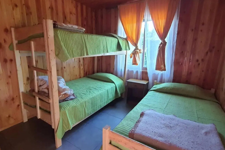 Room 4 of 11