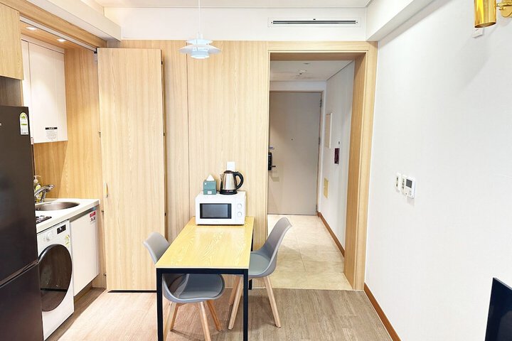 Room 54 of 77