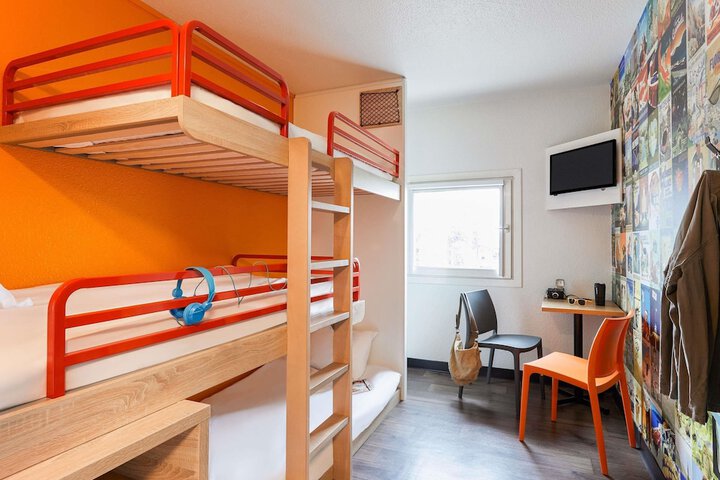 Room 14 of 84