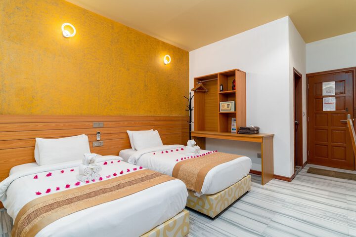 Room 74 of 119