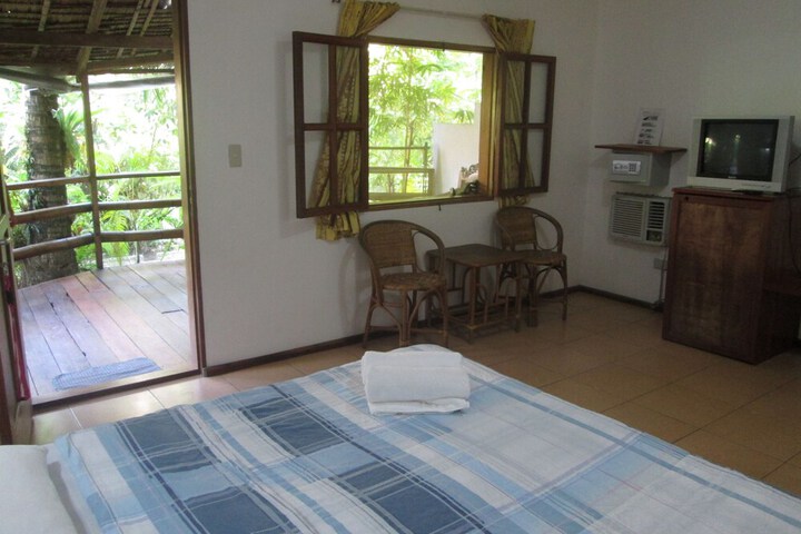 Room 9 of 79