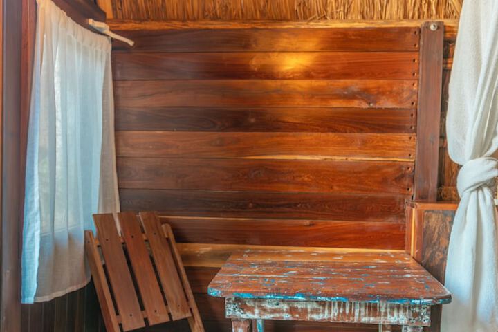 Room 4 of 31