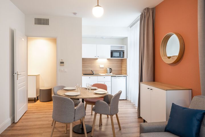 Room 10 of 47