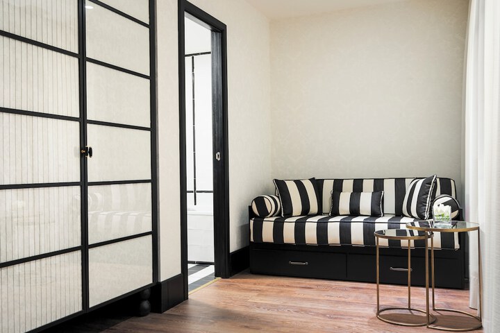 Room 15 of 69
