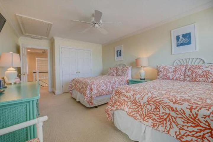 8 Night Harbour in Hilton Head, SC