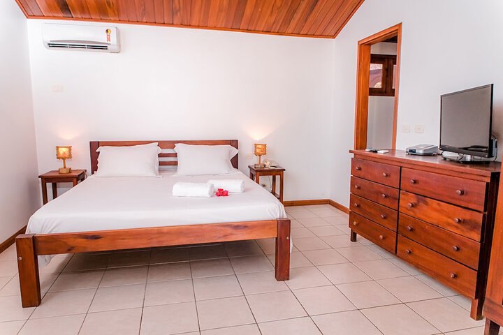 Room 5 of 48