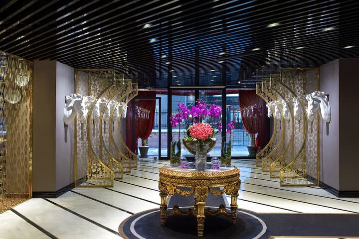 Guest Lobby