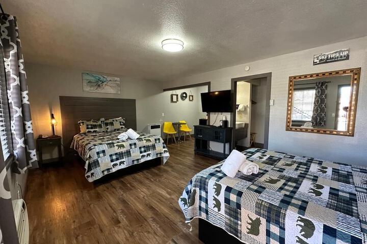 Room 9 of 20