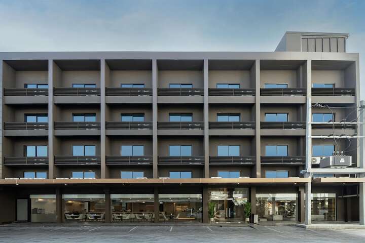 SureStay Plus by Best Western Ramkhamhaeng Airport Rail Link Bangkok