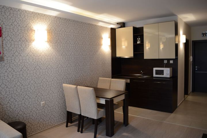 Room 16 of 52