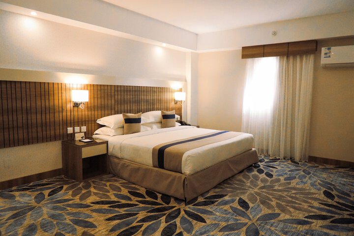 Room 29 of 73
