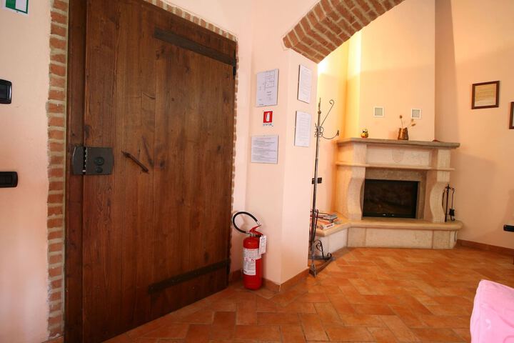 Room 43 of 186