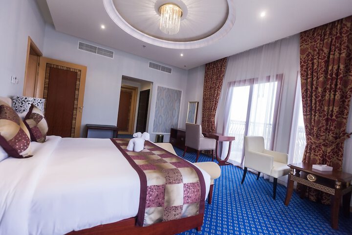 Room 15 of 65