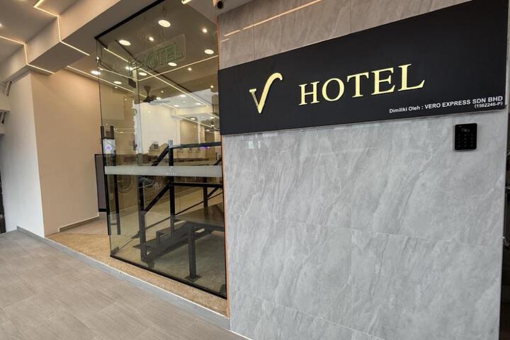 V HOTEL
