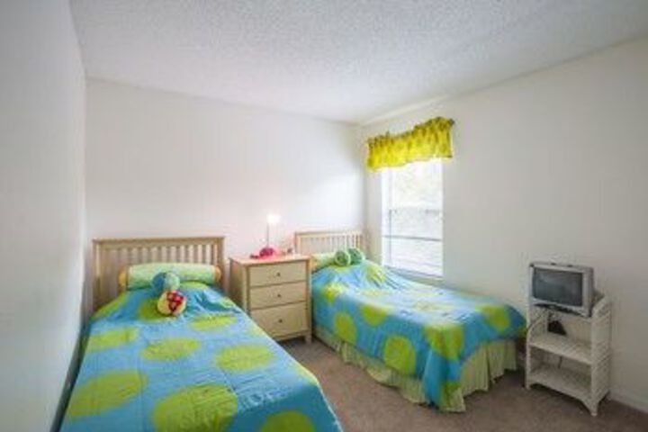 Room 7 of 24
