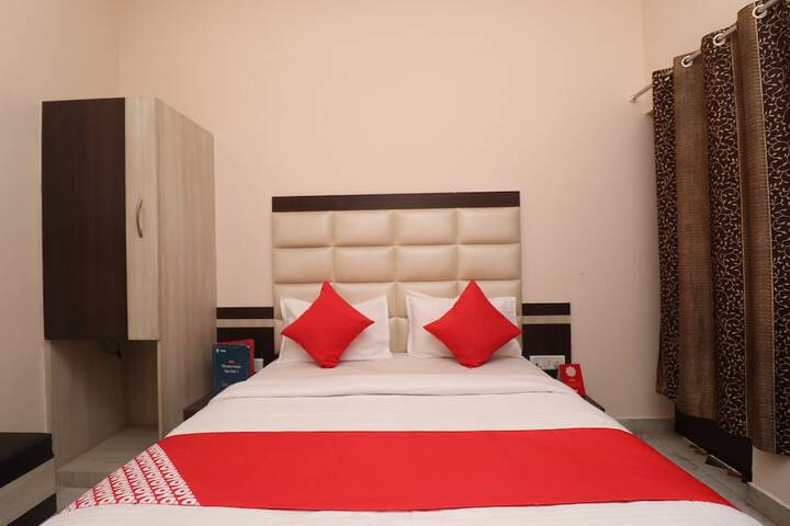 Room 20 of 34