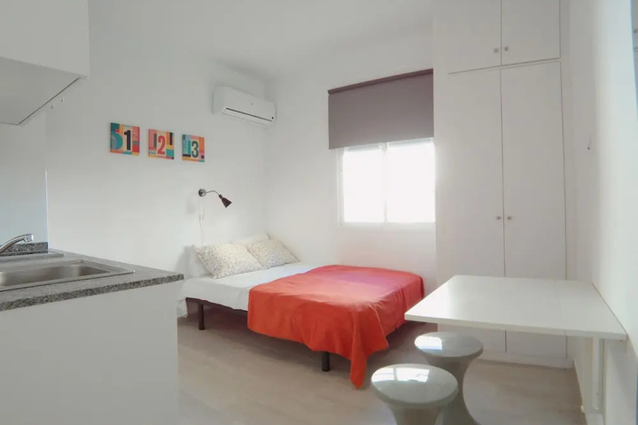 Room 2 of 15